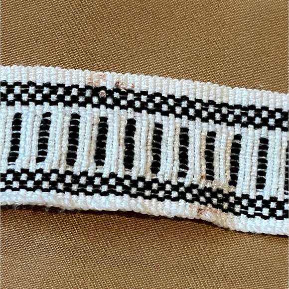 Handmade Ecuadorian Alpaca Hair Small Crossbody Bag - Picture 6 of 7